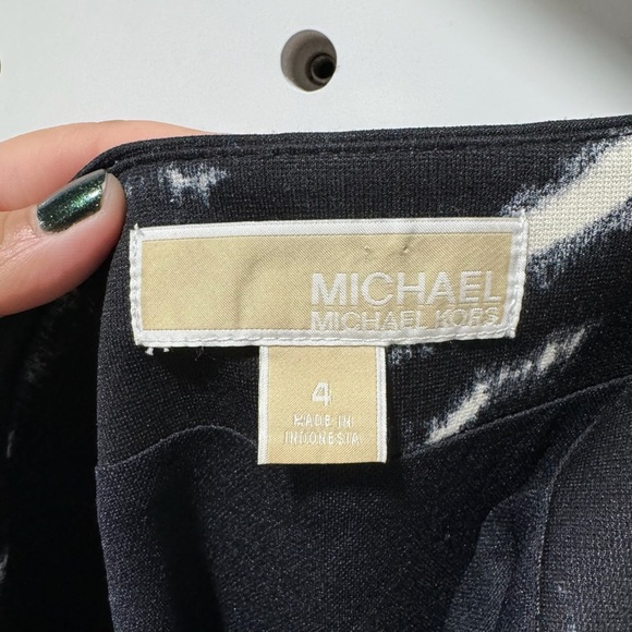 Michael Kors Women Zebra Zipper Faux Pockets Pencil Skirt Size 4 - Picture 4 of 5